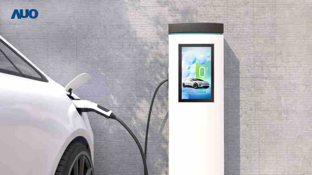 友達〝EVSE車用充電樁解決方案〞專為電動汽車充電樁設計，，，，具有高亮度、、、、克服戶外艱難環境的耐溫、、耐紫外線等特性，，並搭載散熱性及擴充性強的高效能工業電腦，，，可實現人機互動訴求，，，如資訊顯示、、支付等應用